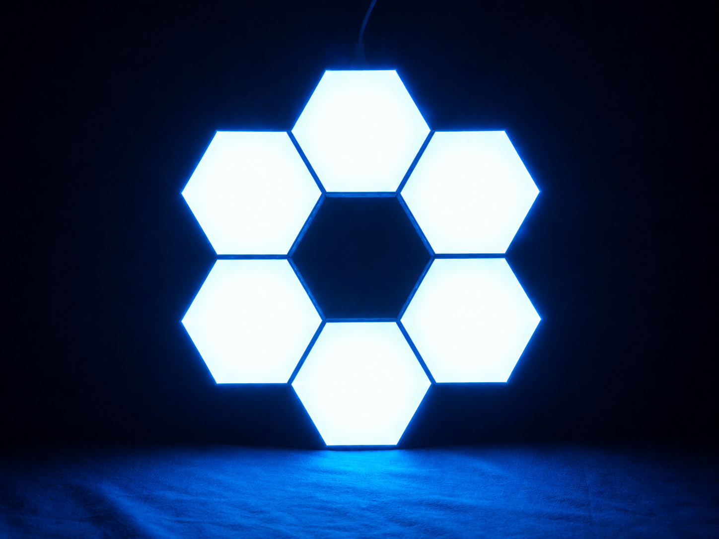 smart wall ambient led hexacons - اضواء ذكية للحائط سداسيات