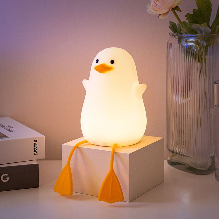 لمبة النجمة والبطة 🌟🦆 - ضوء ليلي سيليكون الناعم