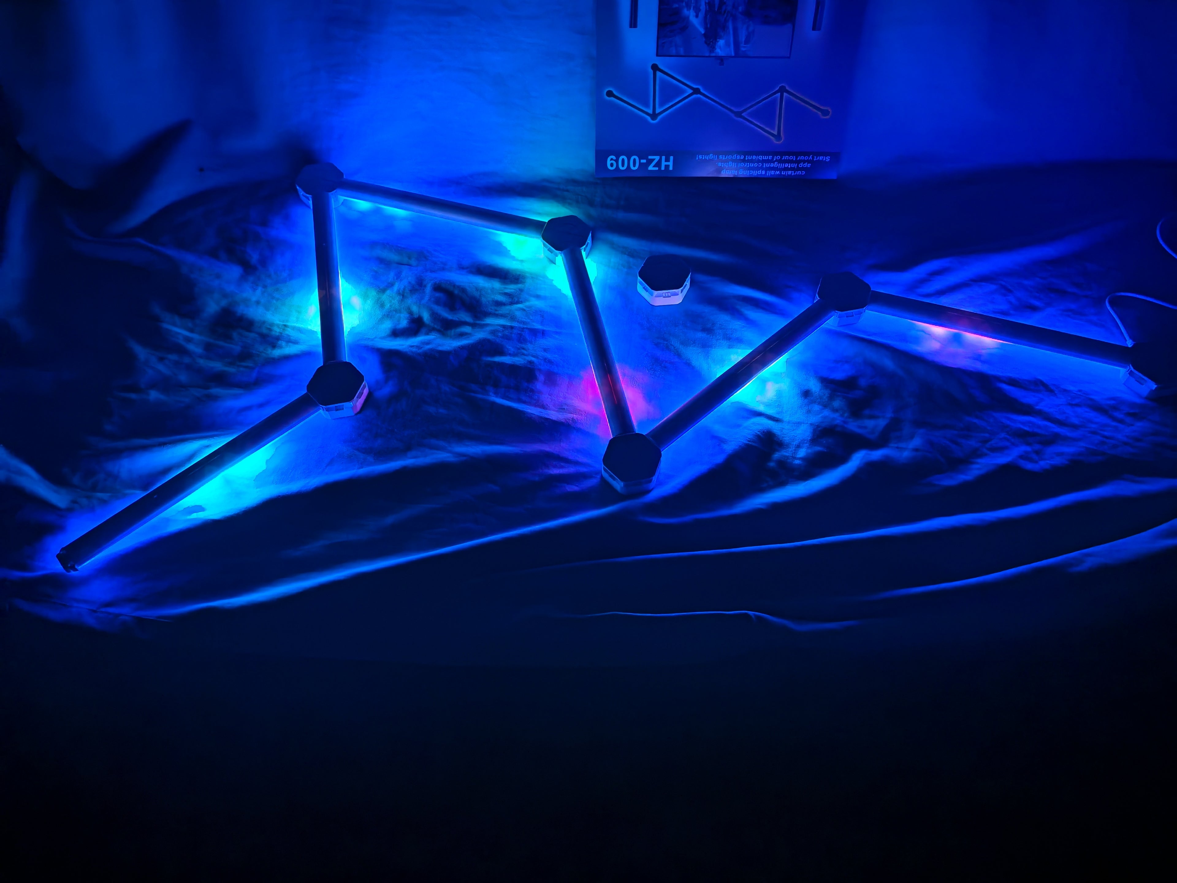smart wall ambient lights bars - اضواء ذكية للحائط